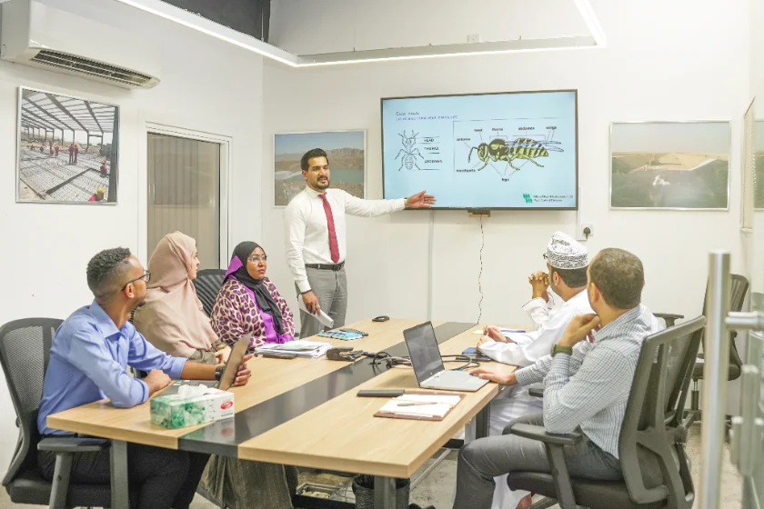 The Muna Noor pest control team